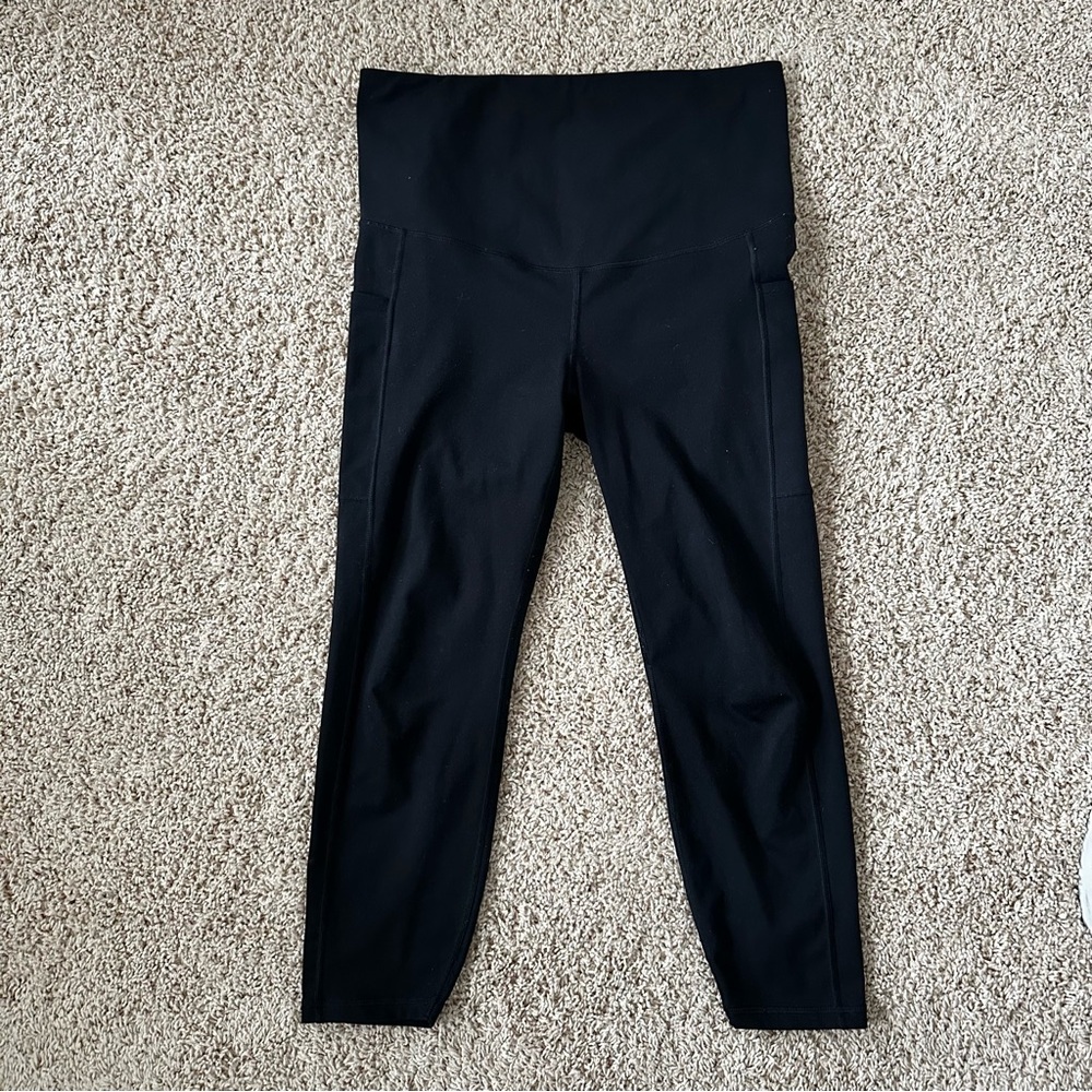 GAPFit Maternity Black Leggings Side Pocket Size Medium